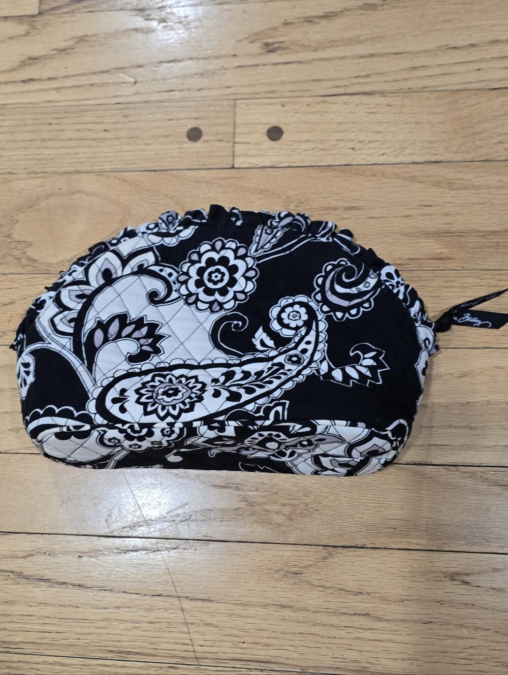 Vera Bradley Ruffled Cosmetic Bag Midnight Paisley Quilted Makeup Pouch - Picture 4 of 7